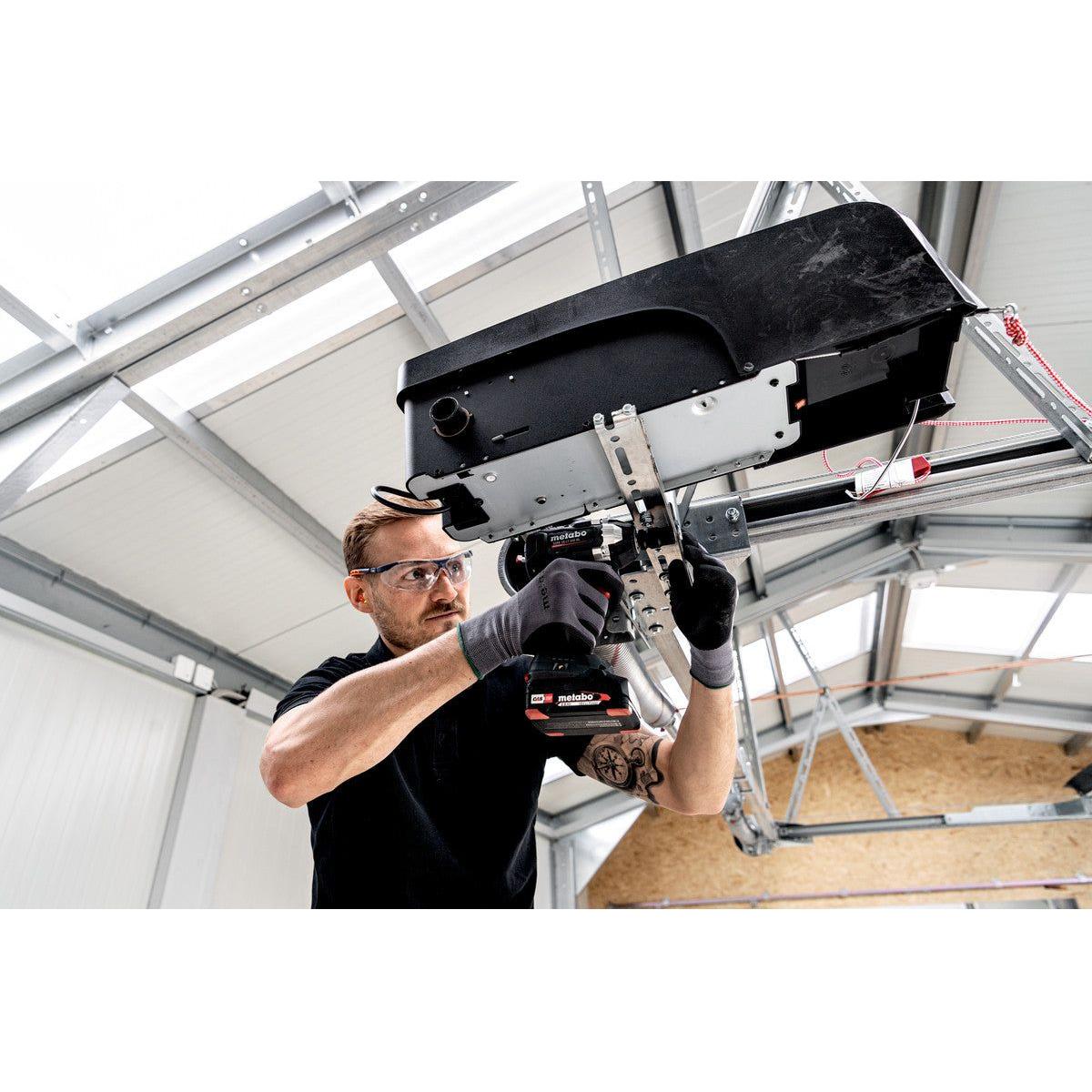 Metabo Cordless Impact Wrench SSW 18 LT 300 BL 18V Body Only in MetaBOX Case