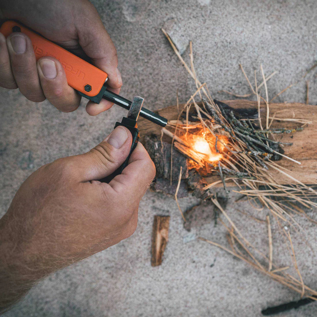 Lifesystems Dual Action Fire Starter