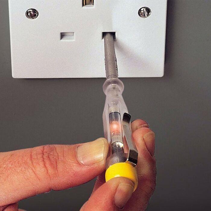 Stanley Fatmax Voltage Tester