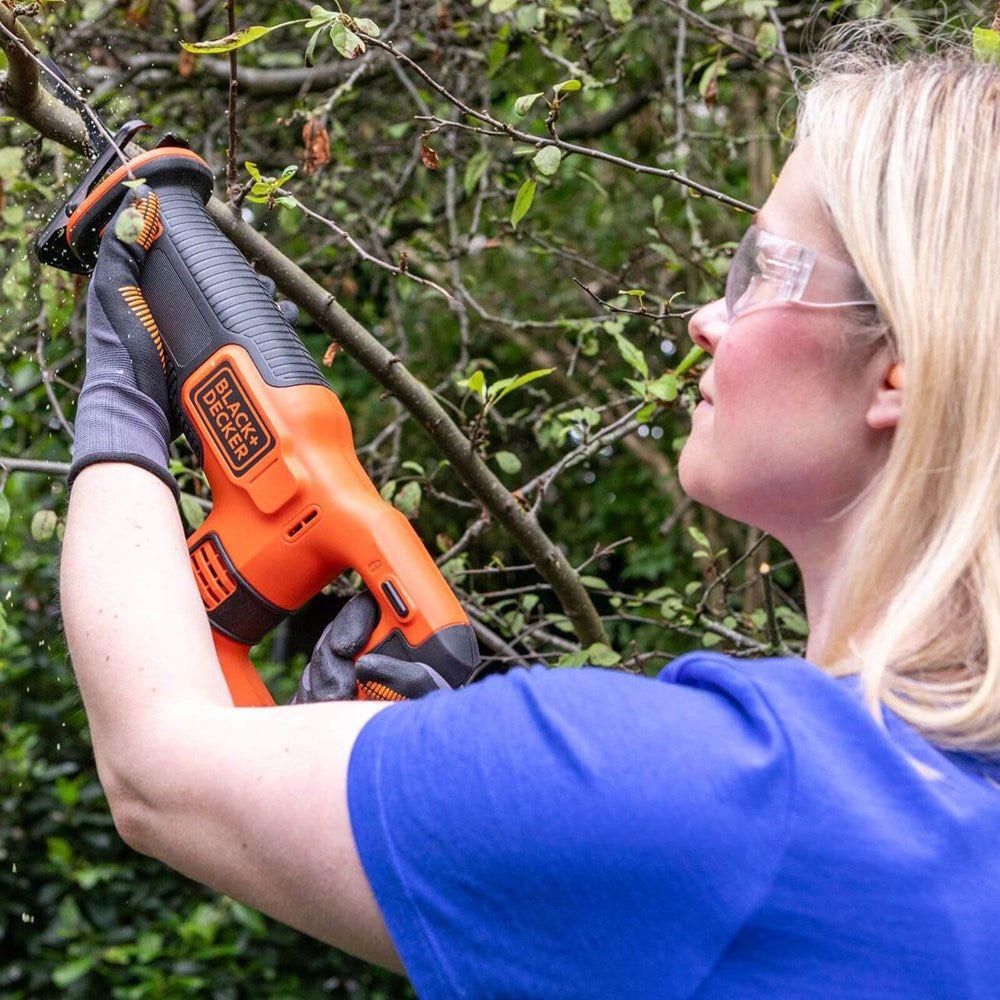 Black & Decker 18V Reciprocating Saw with 1 x 1.5Ah Li-Ion Battery