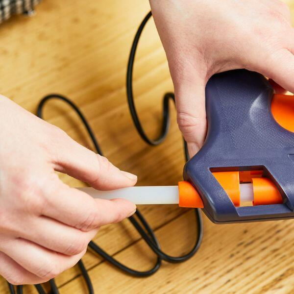 Bostik DIY Hot Melt Glue Gun3
