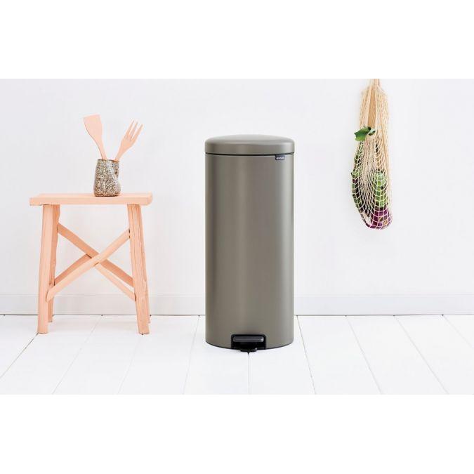 Brabantia Newicon Pedal Bin - 30L - Platinum