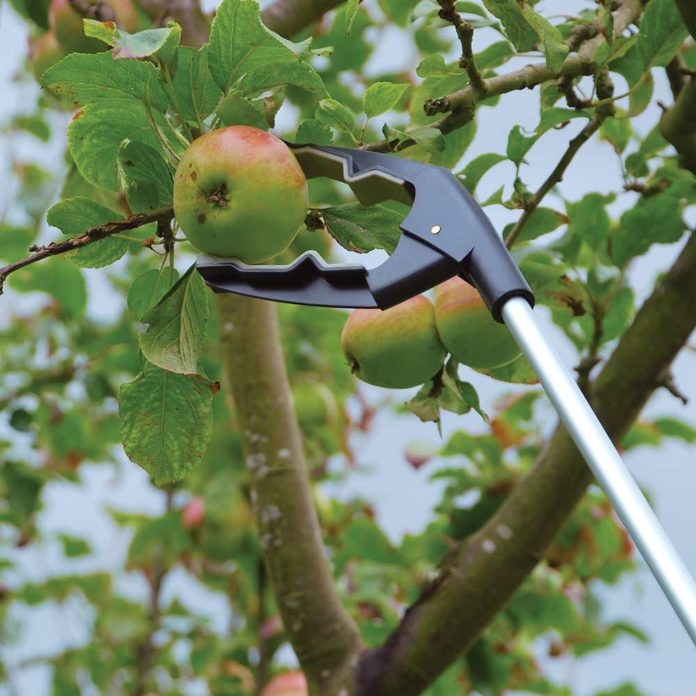 Defenders Garden Care Trigger Picker