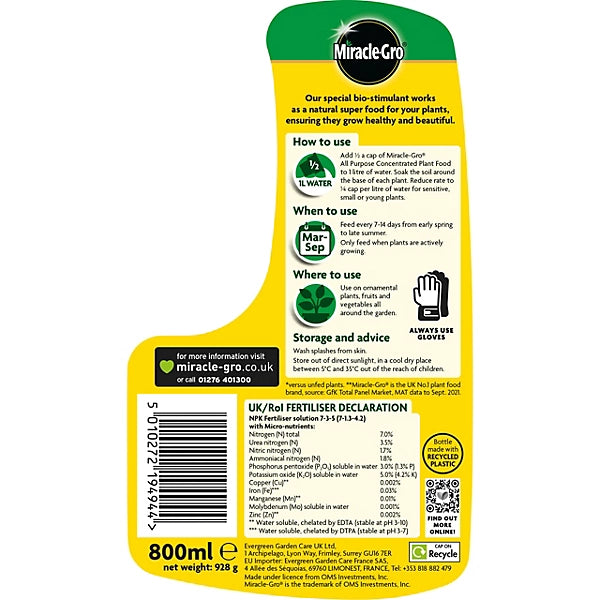 The back of a Miracle-Gro 800ml liquid fertilizer bottle, showing the brand name, usage instructions, storage advice, barcode, and UK/UKRI fertilizer declaration on a white background.