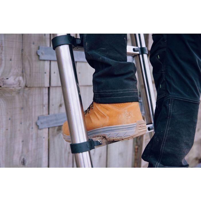 Apache Moose Jaw S7S Safety Boot Brown