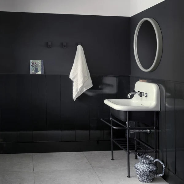 Paint & Paper Library New Black 126