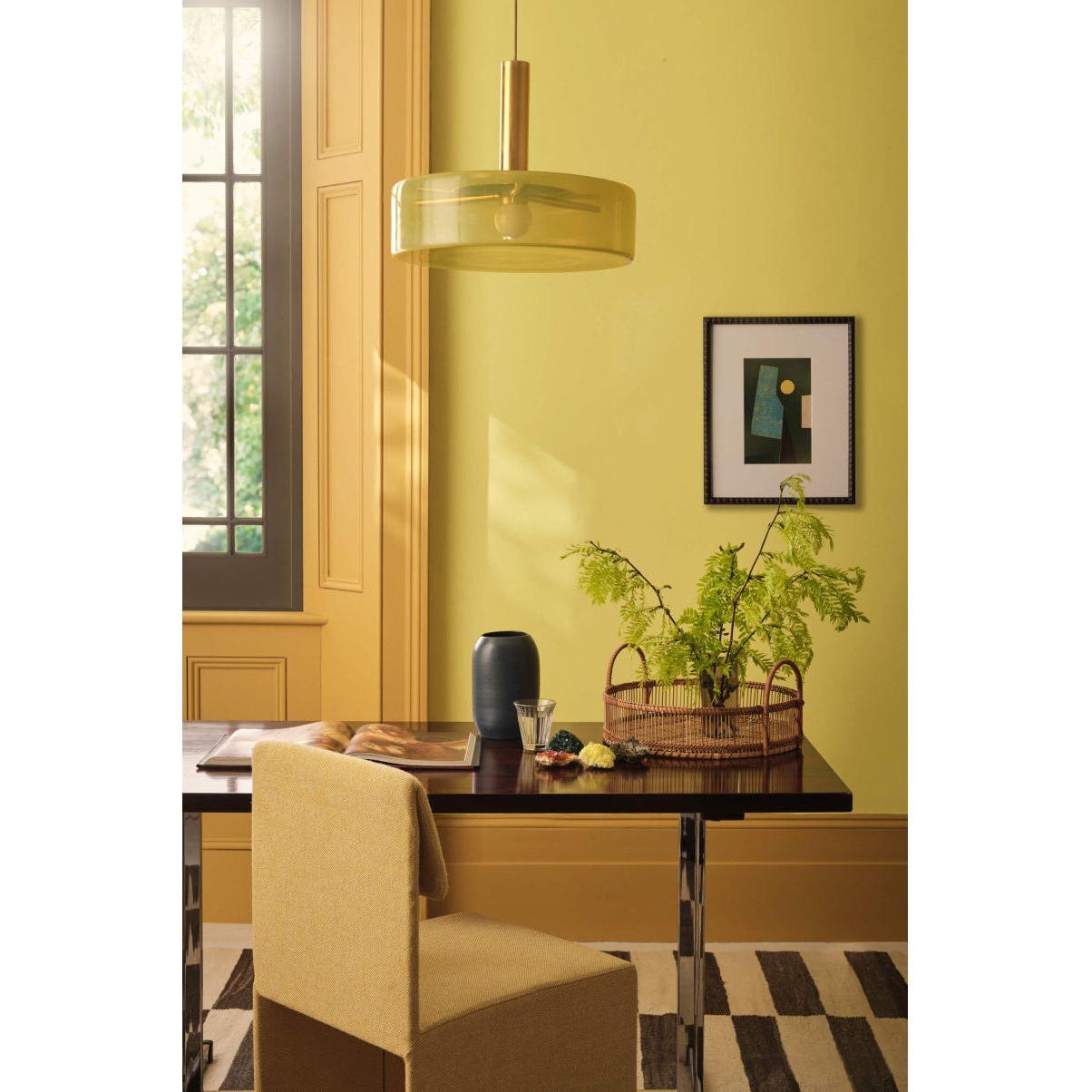 Paint & Paper Scallion 519