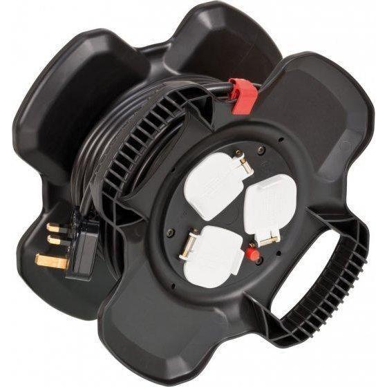 Brennenstuhl 15M Ext 1.5 13A 220V Rubber Compact Cable Reel | Black
