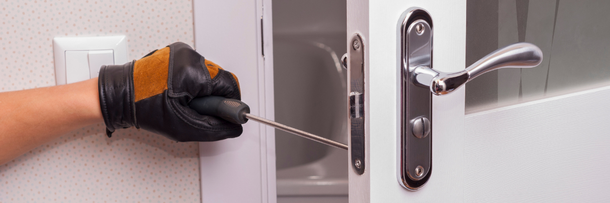 Door & Cabinet Handles