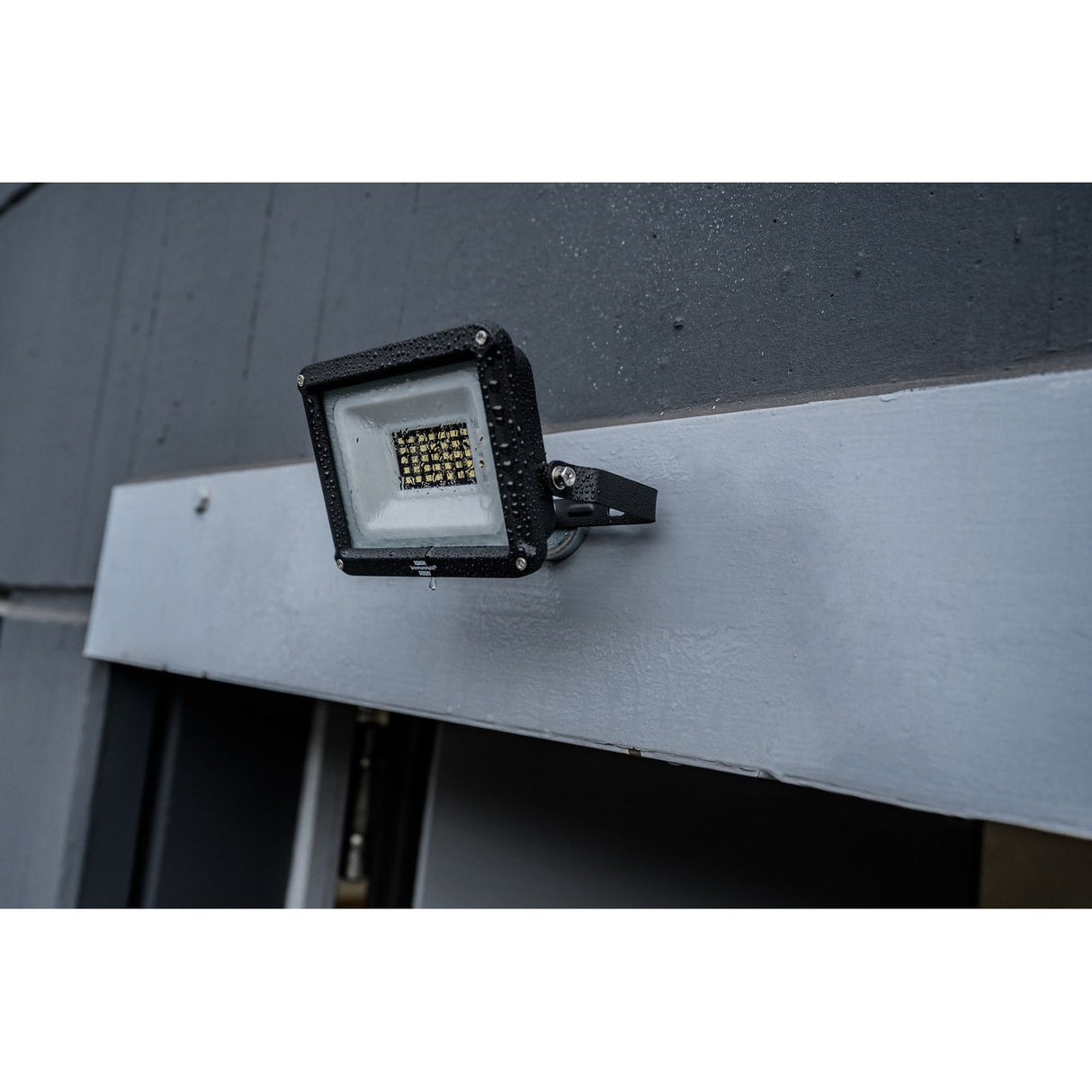 Brennenstuhl JARO 3060 LED Spotlight 20W | 2300 Lumen | IP65 Outdoor LED Floodlight