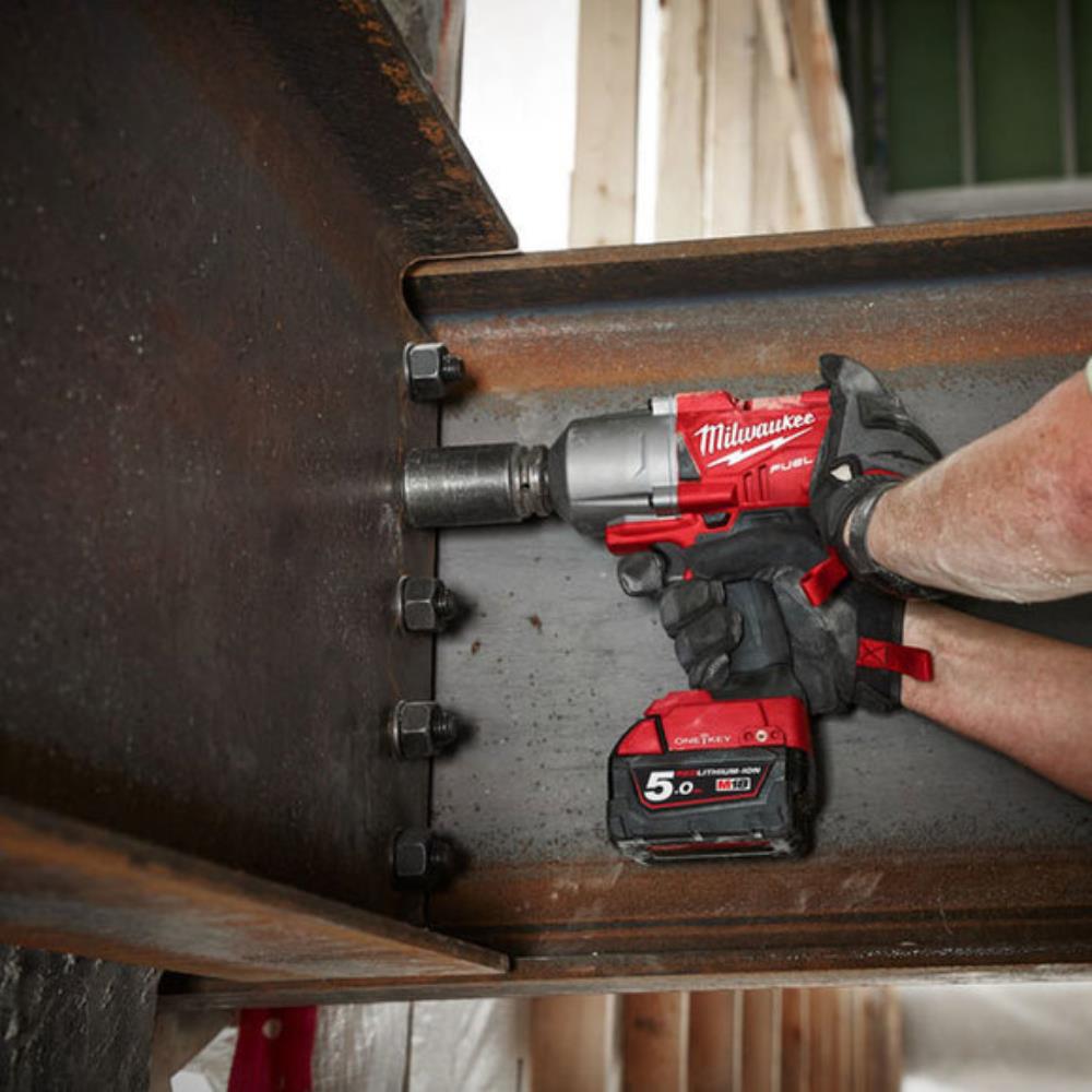 Milwaukee M18ONEFHIWF12-502X FUEL ONE-KEY 1/2" Impact Wrench | 2x5Ah