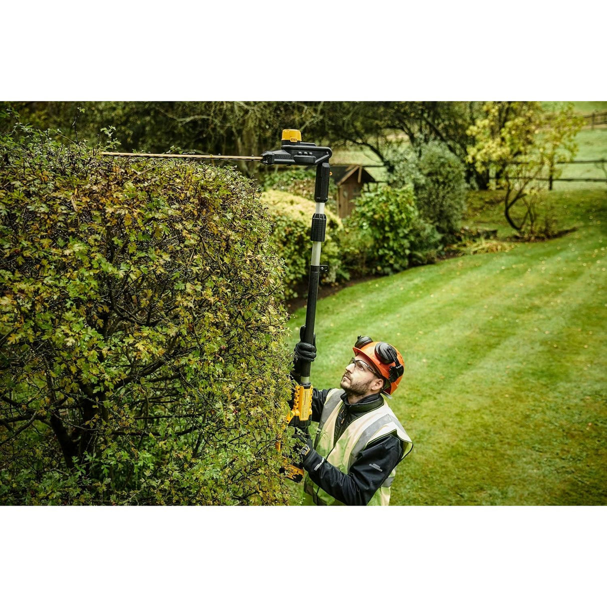 Dewalt XR Pole Hedge Trimmer 18V - Bare Unit | DCMPH566N