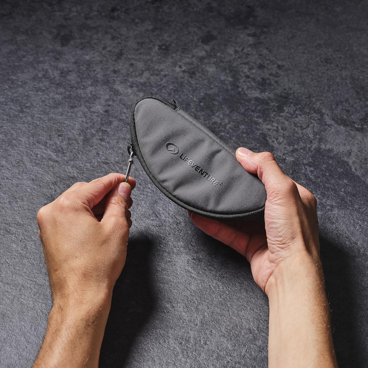 Lifeventure Sunglasses Case - Grey