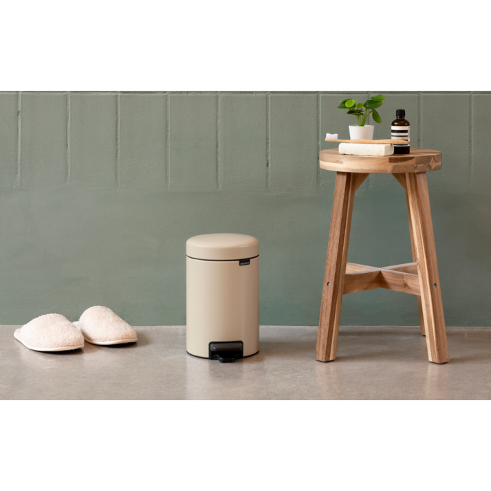Brabantia Newicon Pedal Bin - 5L - Soft Beige