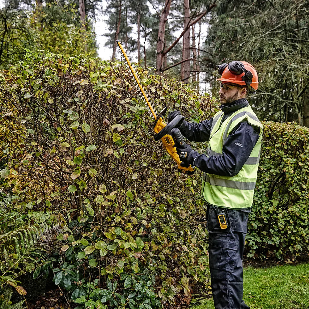 DeWalt DEWDCMHT562N 18V Cordless 55cm 19mm Hedge Trimmers | Bare Unit