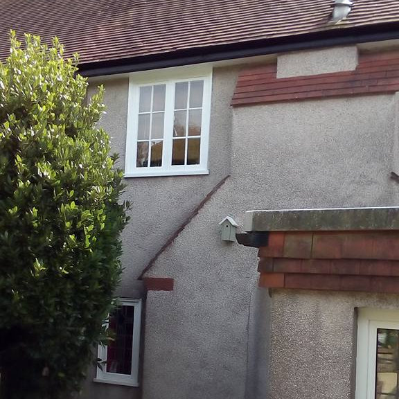 Sadolin Superdec Satin Wood Paint | Super White