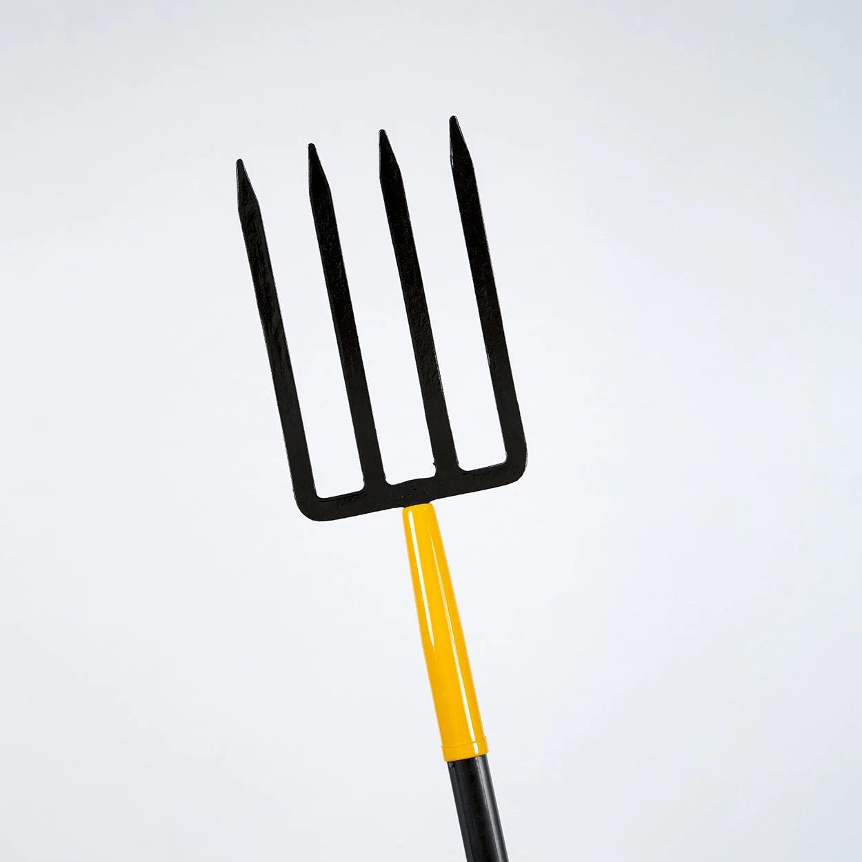True Temper Digging Fork Wood Handle D Grip
