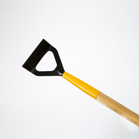 True Temper Dutch Hoe Wood Handle - 5in