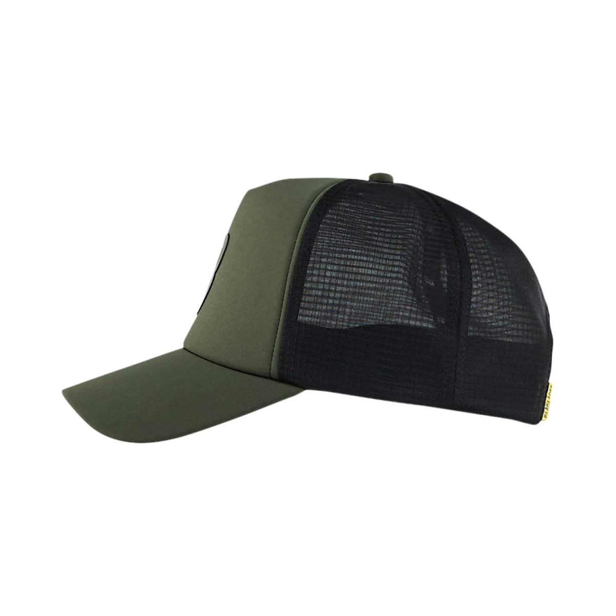 Black cap with 'No Problemo' text on a light gray background