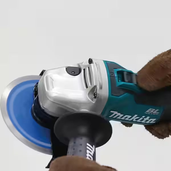 Makita DGA463RTJ 18V Angle Grinder 4 1/2" Brushless With 2x5ah Battery