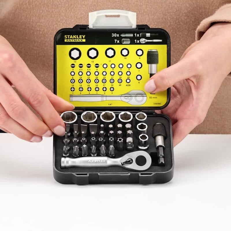 Stanley 1/4in Drive Ratchet, Bit & Socket Set | 39 Piece