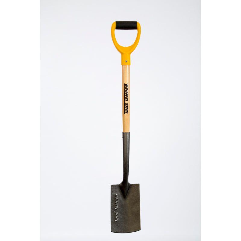 True Temper Border Spade Wood Handle D Grip